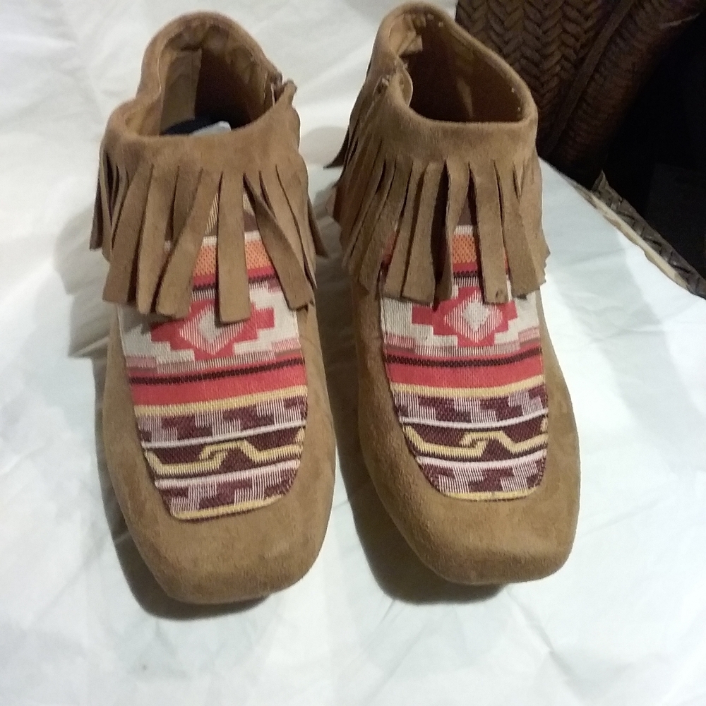 Comfort view fringe women booties shoes tan 12WW